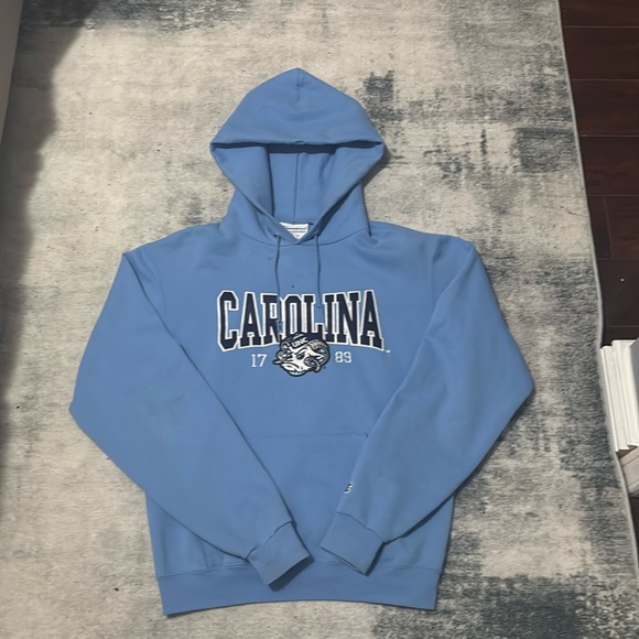 Small NCAA North Carolina Pullover Hoodie - Picture 1 of 4
